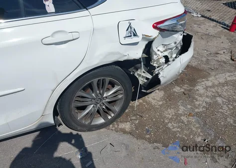 2017 Toyota Camry Se z USA, uszkodzony, nr VIN 4T1BF1FK5HU641506